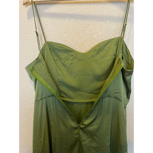 Abercrombie and Fitch Camille Green Satin Midi Dress Size Large Olive Green Date - Picture 10 of 11